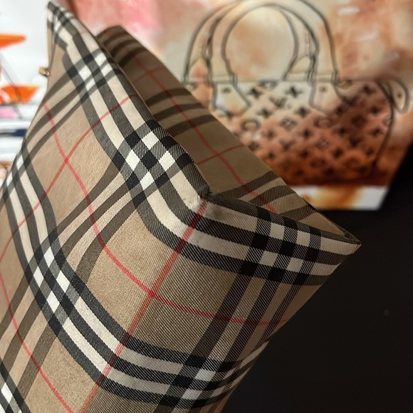 Burberry Nova Check Nylon Small Tote - Picture 4 of 9